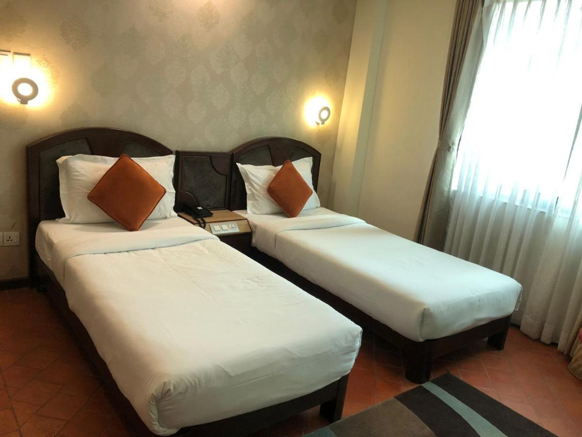 Dahlia Boutique Hotel Pokhara Kültér fotó