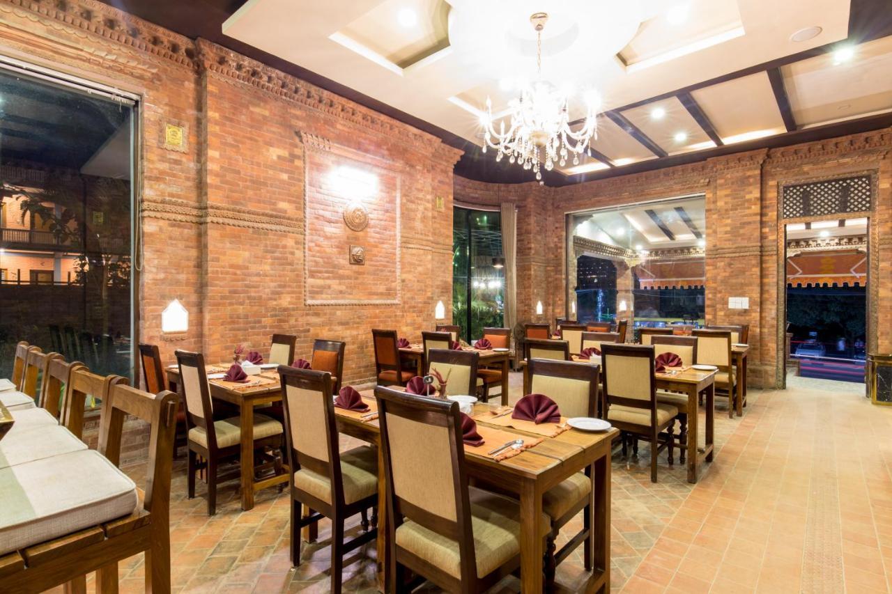 Dahlia Boutique Hotel Pokhara Kültér fotó