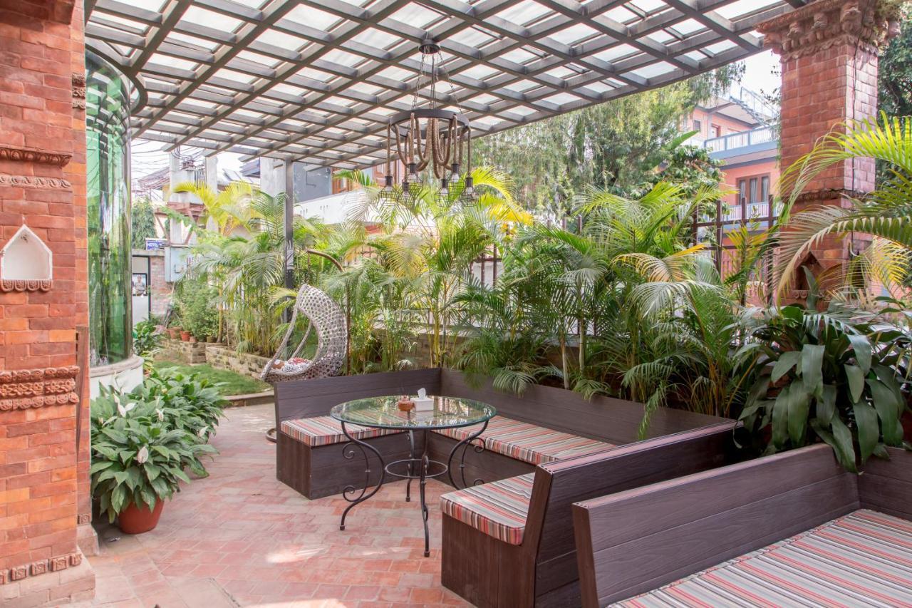Dahlia Boutique Hotel Pokhara Kültér fotó