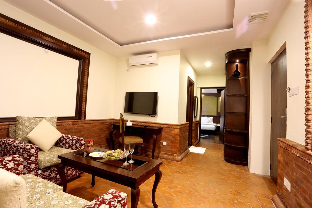 Dahlia Boutique Hotel Pokhara Kültér fotó