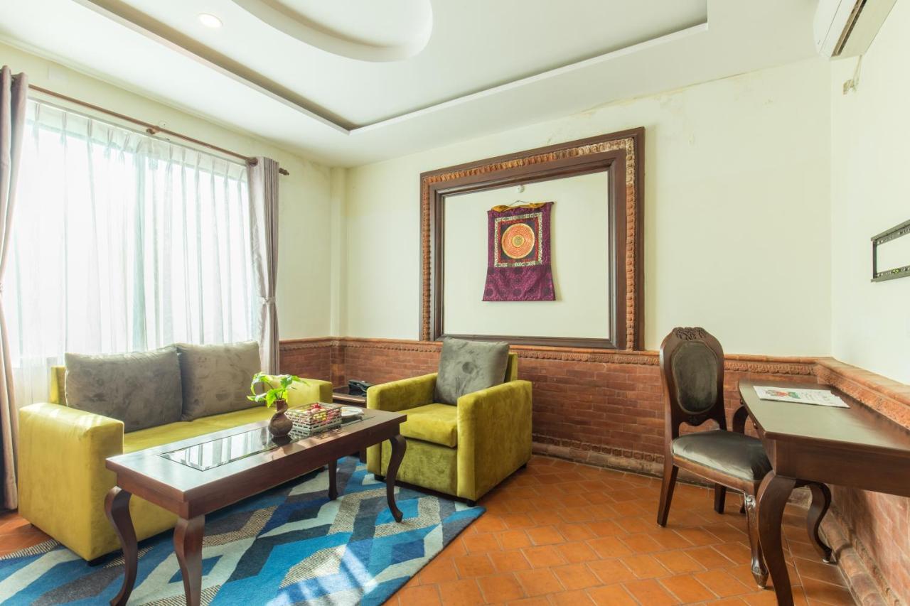 Dahlia Boutique Hotel Pokhara Kültér fotó